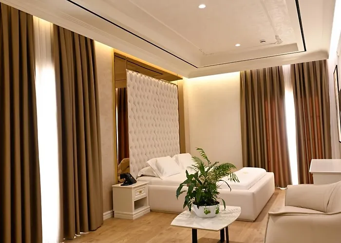 Hotel King&queen Boutique