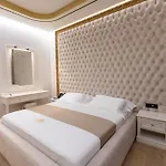 King & Queen Boutique Fier