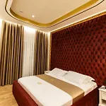 Hotel King & Queen Boutique