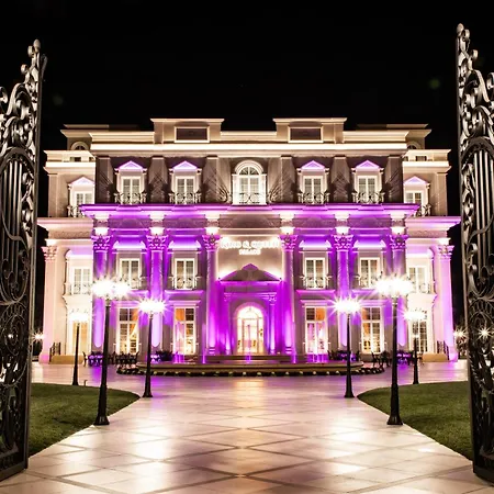 King & Queen Boutique Hotel