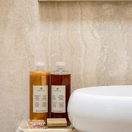 King & Queen Boutique